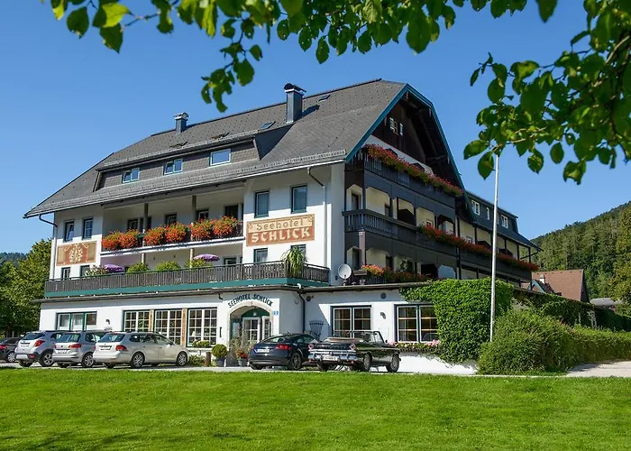 Seehotel Schlick ホテル フシュル・アム・ゼー